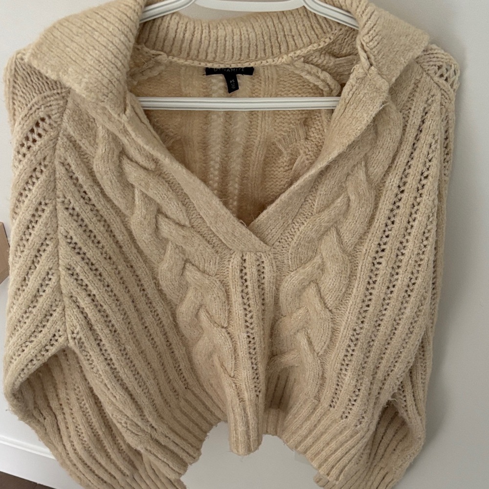 Dynamite Women's Cream Cable Knit Sweater